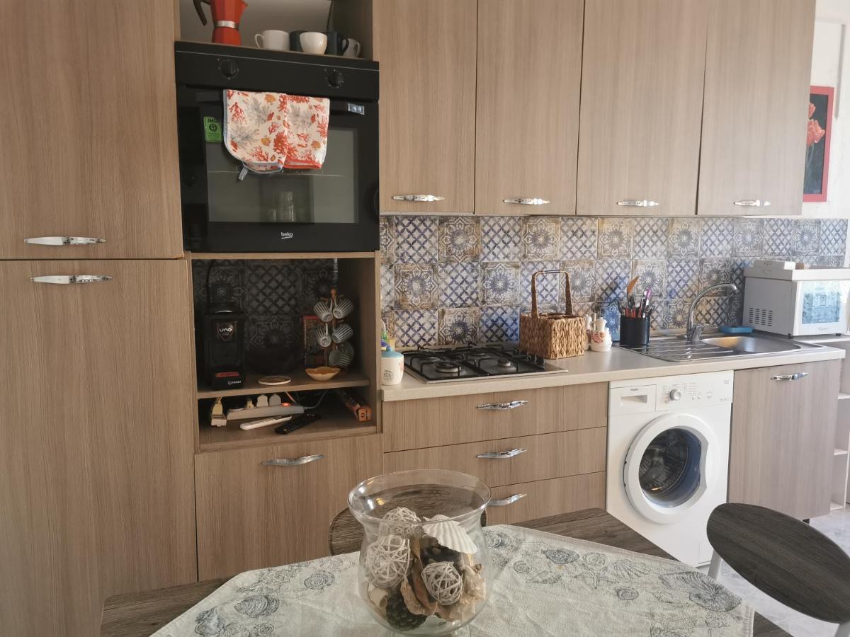 Bed and Breakfast La Terrazza Sul Golfo Изола-делле-Феммине Экстерьер фото