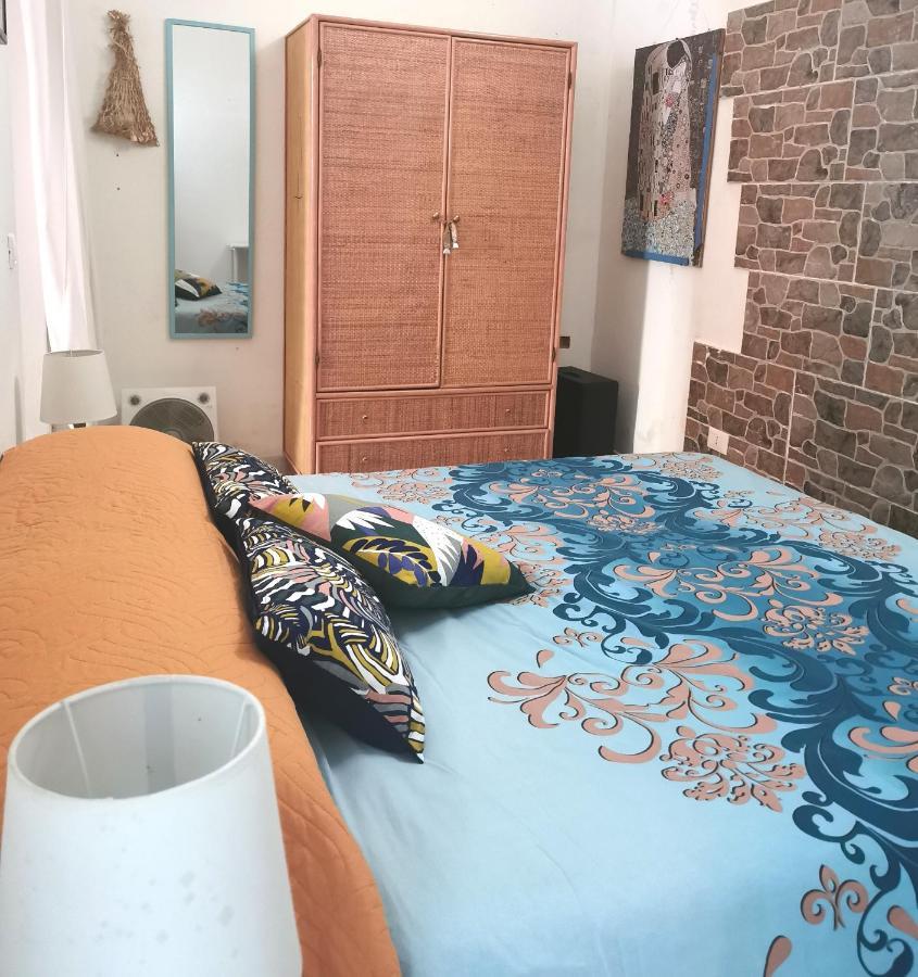 Bed and Breakfast La Terrazza Sul Golfo Изола-делле-Феммине Экстерьер фото